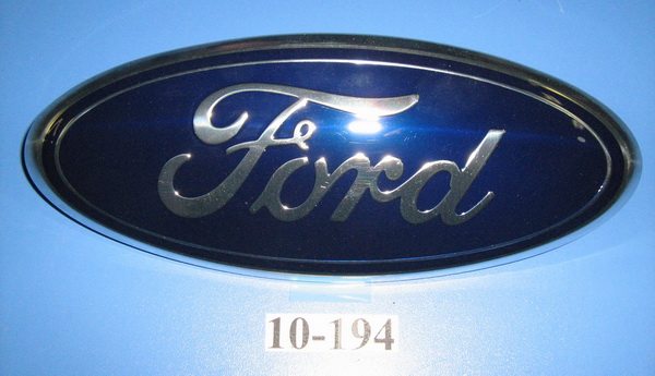Эмблема "FORD" Форд Транзит 06-14 (передняя)  купить в сети магазинов автозапчастей Транзит, цена 3 350 ₽